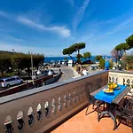 Terrace By The Sea - Entire Property With Terrace