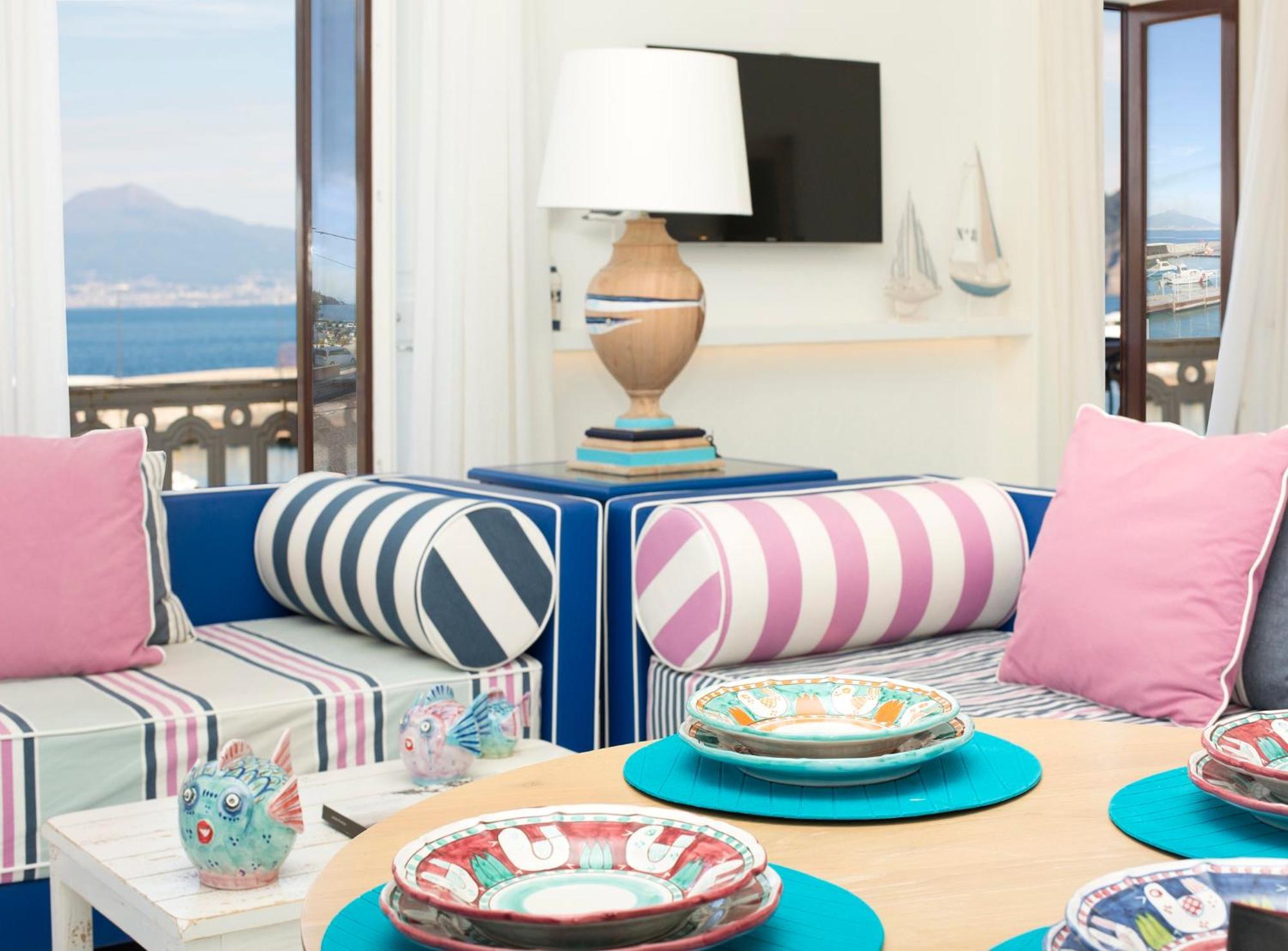 Terrace By The Sea - Entire With Terrace Apartment